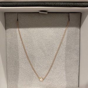 Stackable diamond solitaire necklace. Brand new, excellent condition